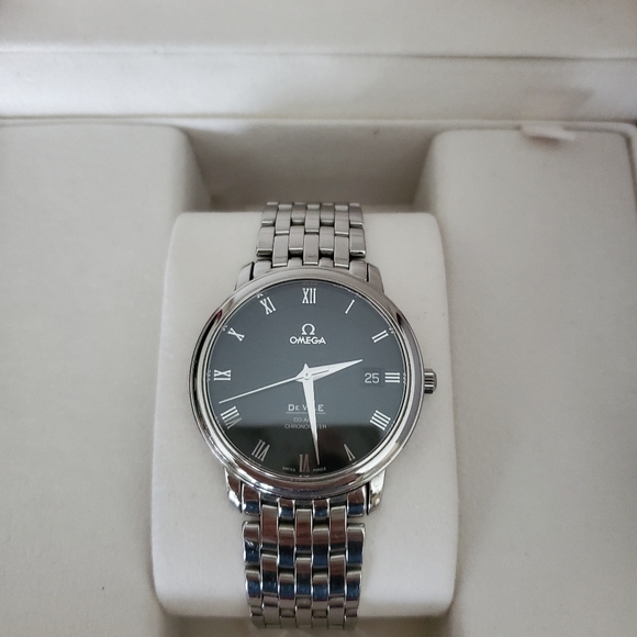 Omega De Ville Prestige Men's Dress Watch - Picture 2 of 8